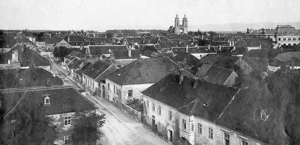 View from the tower of the Church of the Friars Minor to Albrechtsgasse – 1900